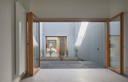 105 logements sociaux + 18 S.O.H.O, La Chapelle International