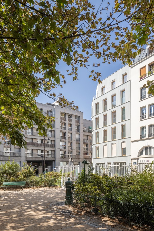 Housing on Rue Robert Blache