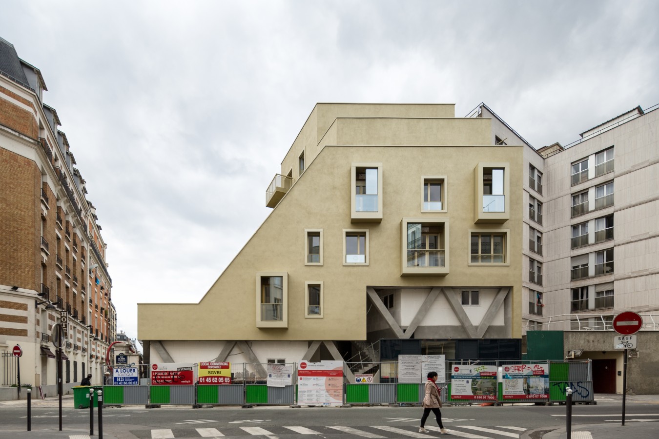 Building rue du Père Corentin