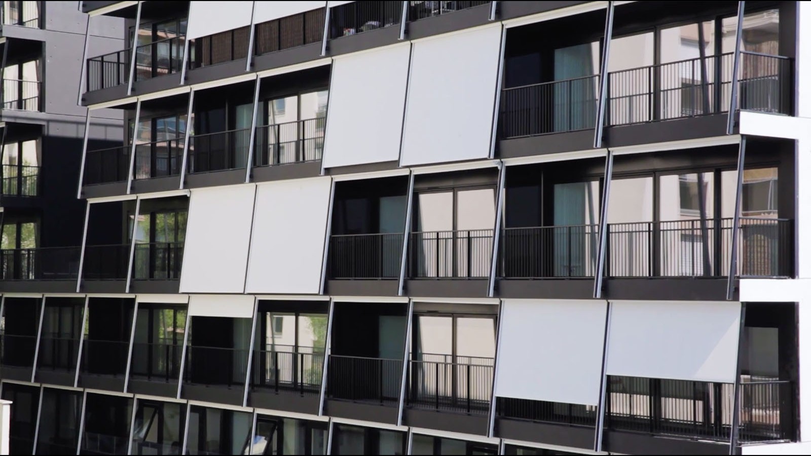 IMMEUBLE DE LOGEMENTS, CRÈCHE ET CENTRE D'HÉBERGEMENT D'URGENCE