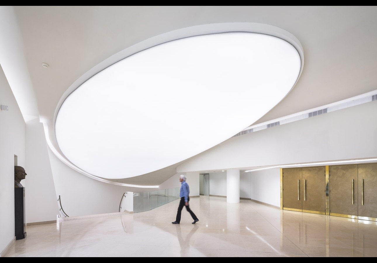 Hall d'entrée, salle Firmin Gémier, Théâtre National de Chaillot