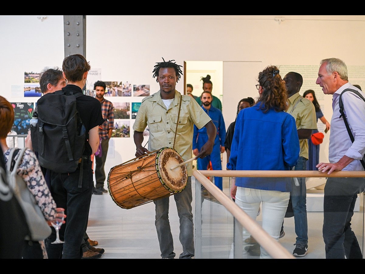 SPACES à l'inauguration de In the banlieues : Oakland/Saint-Denis