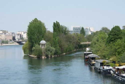 Île de la Jatte, Temple de la Réserve du Roi, dit temple de l'Amour, situé à la pointe sud de l'île de la Jatte.